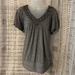 Gray blouse with sequins